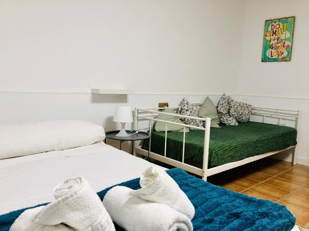 Altamalaga Apts Apartment ภายนอก รูปภาพ