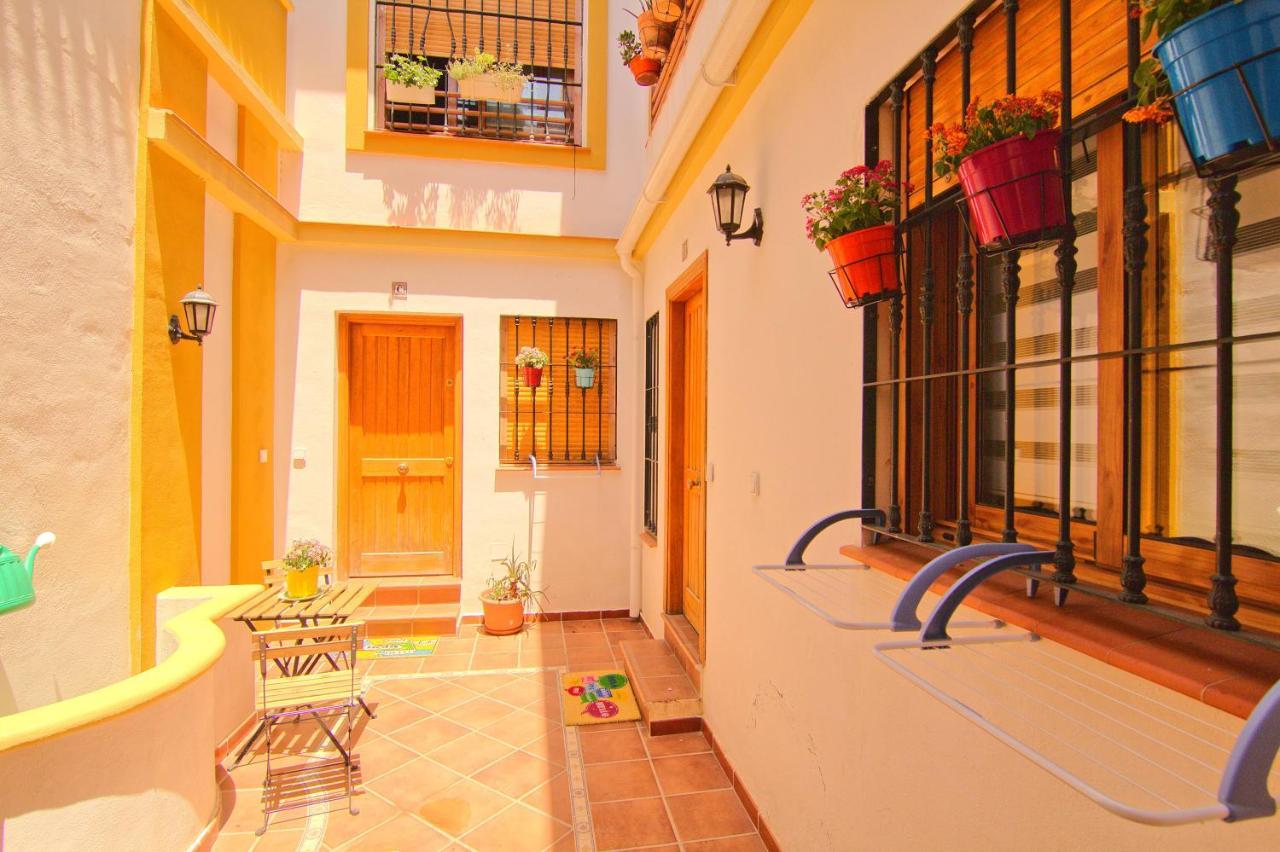 Altamalaga Apts Apartment ภายนอก รูปภาพ